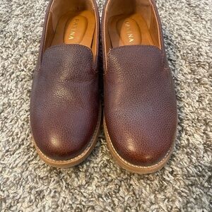 Women’s  Brown Leather Loafers Like New